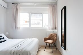 UPSTREET Superb & Comfy 2 BD Apt-Marousi