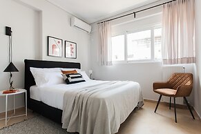 UPSTREET Superb & Comfy 2 BD Apt-Marousi