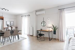 UPSTREET Superb & Comfy 2 BD Apt-Marousi