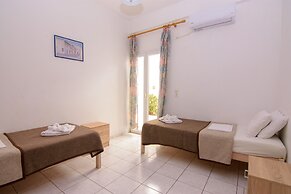 Hiona Apartments