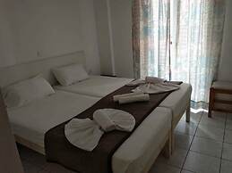 Hiona Apartments