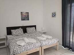 Hiona Apartments
