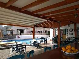 Hiona Apartments