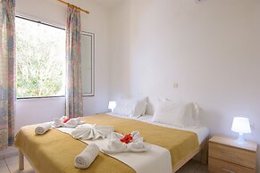 Hiona Apartments