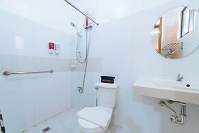 RedDoorz Plus @ San Roque Roxas City