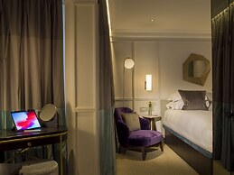 The Guardsman Hotel and Residences