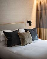 The Guardsman Hotel and Residences