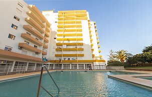 B43 - Spotless Seaview Apartment