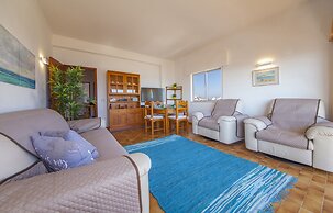 B43 - Spotless Seaview Apartment