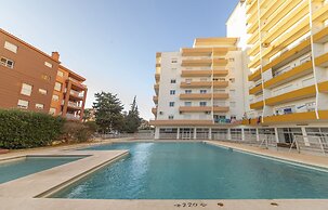 B43 - Spotless Seaview Apartment