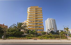 B43 - Spotless Seaview Apartment