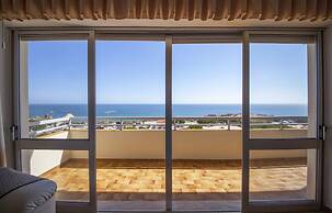 B43 - Spotless Seaview Apartment