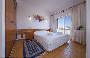 B43 - Spotless Seaview Apartment