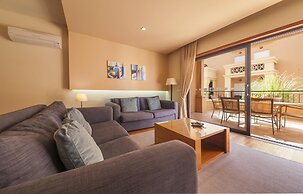 B27 - Luz Bay 2 Bedroom Apartment