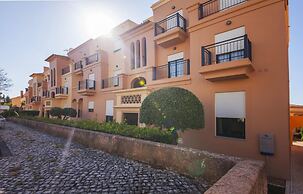 B27 - Luz Bay 2 Bedroom Apartment