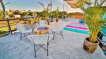 ONDA Surf Hotel