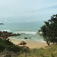 ONDA Surf Hotel