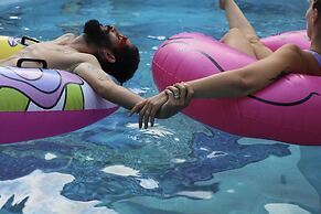 ONDA Surf Hotel
