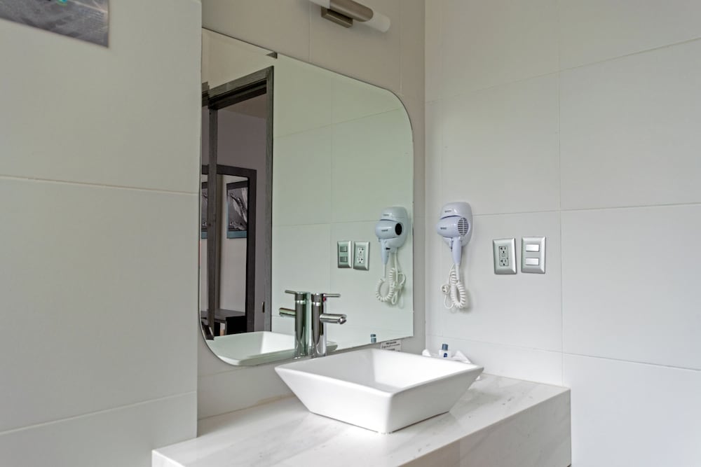 Hotel 5 Inn Plus