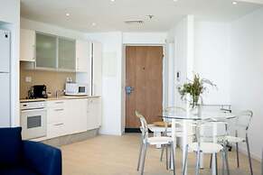 Luxurious Apt W Panoramic Sea View - 75m