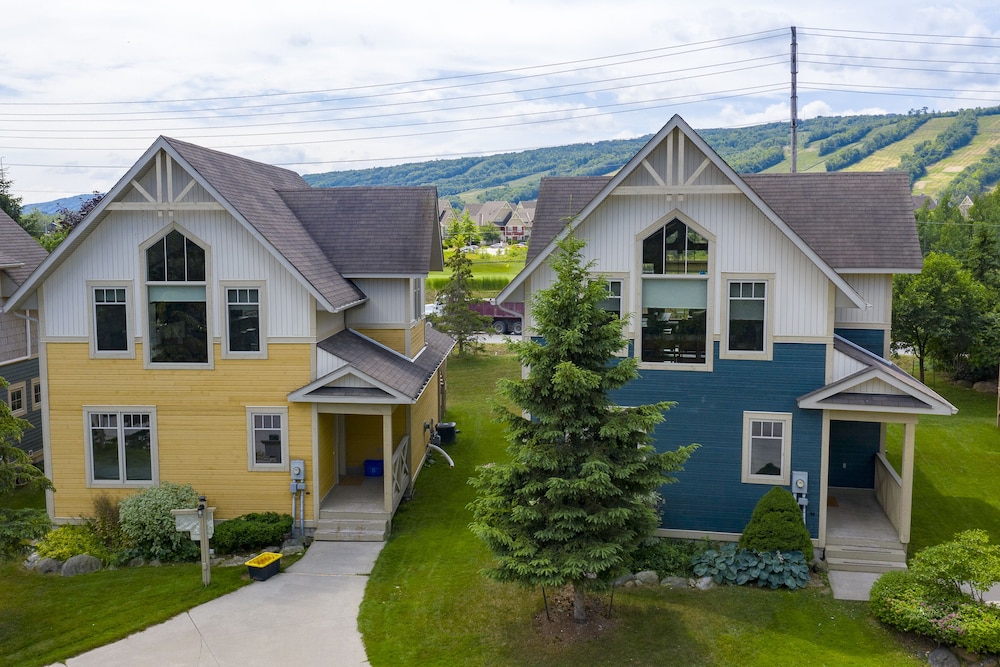 Blue View Chalets