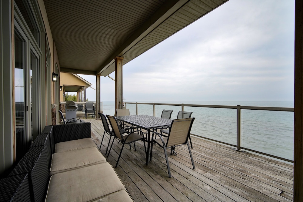 Blue View Chalets