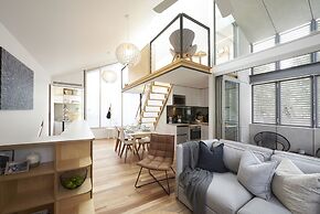 Studio Reuss - a City Retreat