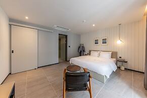 Browndot Hotel
