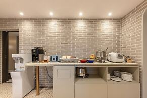 Browndot Hotel