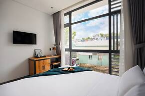 Canary Dalat Hotel