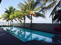 Brizo Hotel and Beach Resort