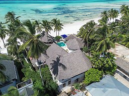 Yellow Card Apartment & Bungalow