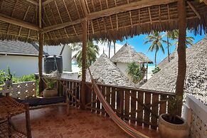 Yellow Card Apartment & Bungalow