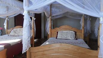 Parkside Safari Lodge