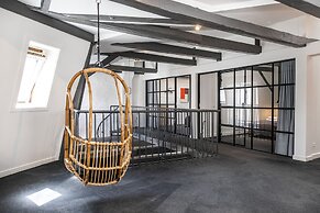 The Churchill Penthouse by Daniel&Jacob’s