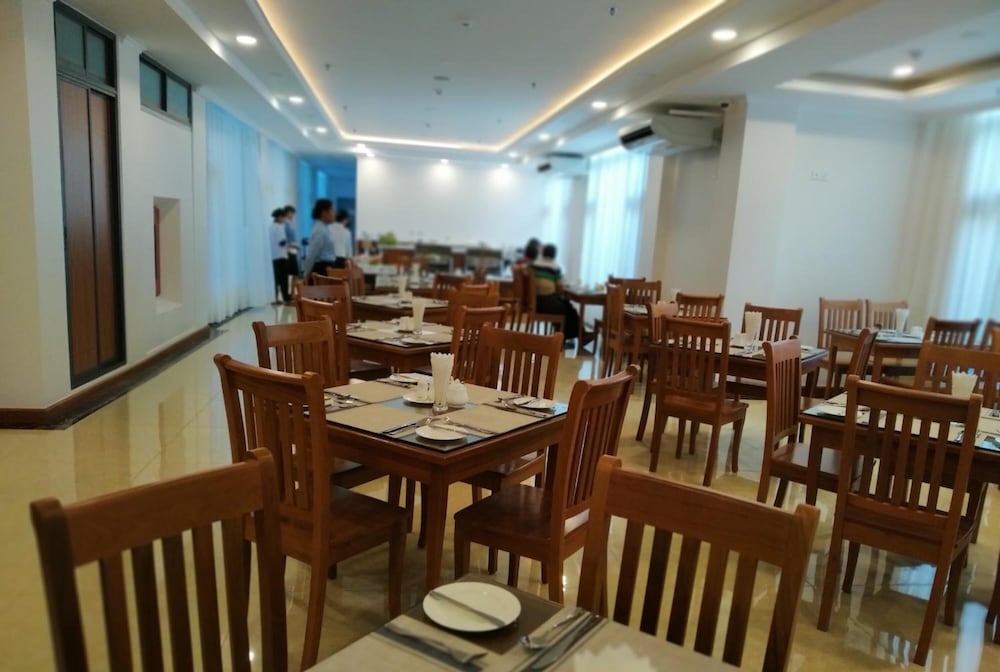 Dragon Phoenix Hotel