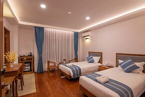 Dragon Phoenix Hotel