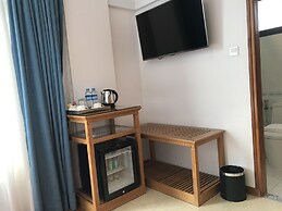 Dragon Phoenix Hotel