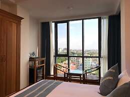 Dragon Phoenix Hotel