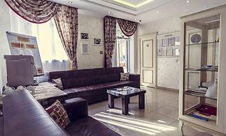 Voyage Hotel