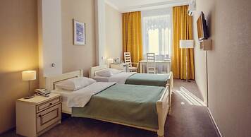 Voyage Hotel