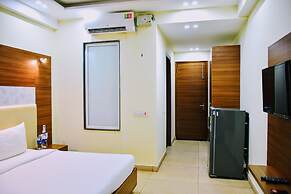 When In Gurgaon - Service Apartments, Opp Artemis Hospital