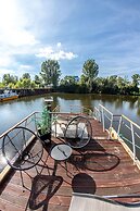 Prague Bay Houseboats