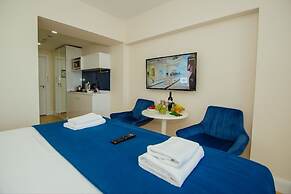 Royal Sea Breeze Apartment