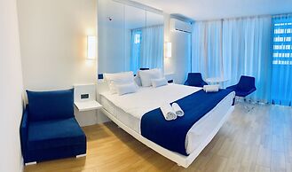 Royal Sea Breeze Apartment