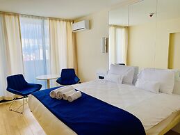 Royal Sea Breeze Apartment