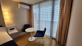 Royal Sea Breeze Apartment