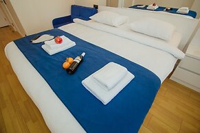 Royal Sea Breeze Apartment