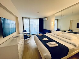 Royal Sea Breeze Apartment
