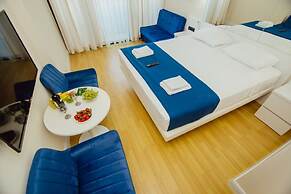 Royal Sea Breeze Apartment